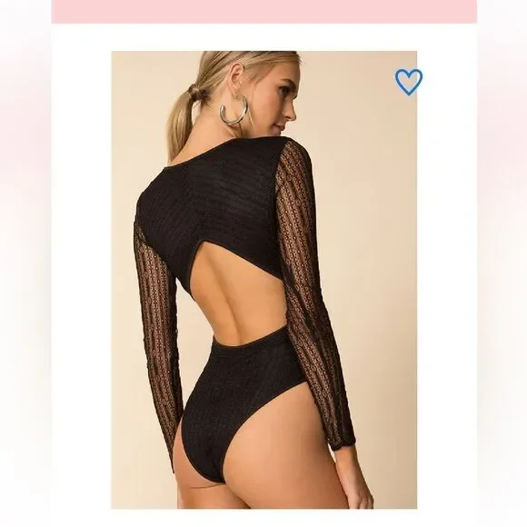 superdown britni deep v bodysuit black sheer panel
Mesh top Revolve XXS - Picture 3 of 8